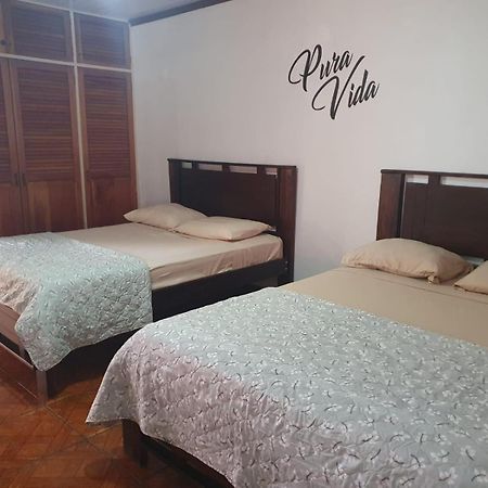 Boruka Bnb Hotel Alajuela Bagian luar foto