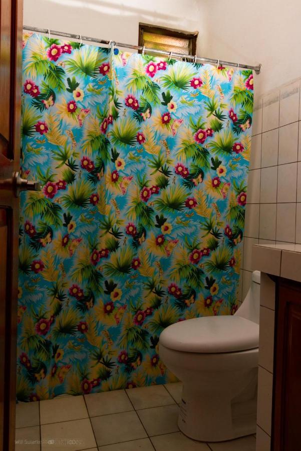 Boruka Bnb Hotel Alajuela Bagian luar foto