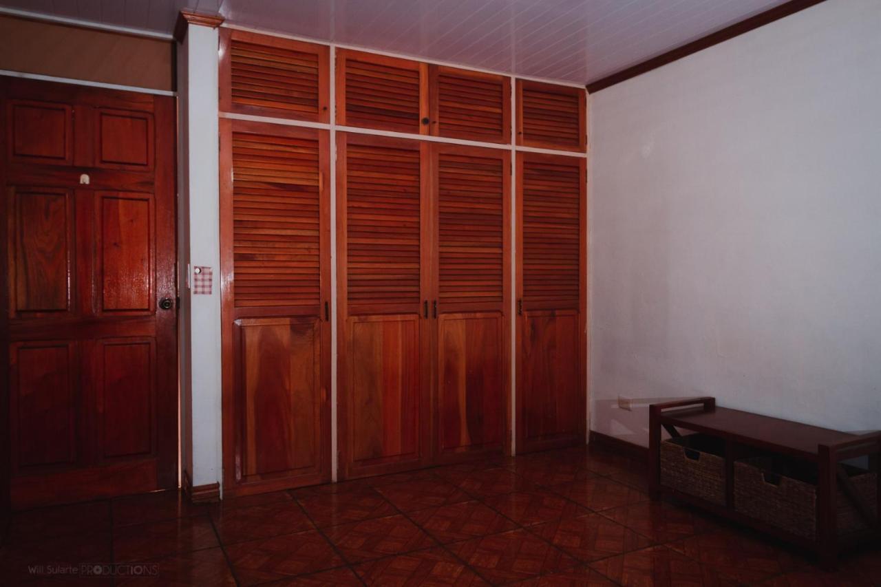 Boruka Bnb Hotel Alajuela Bagian luar foto