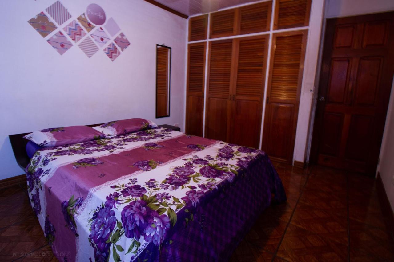 Boruka Bnb Hotel Alajuela Bagian luar foto
